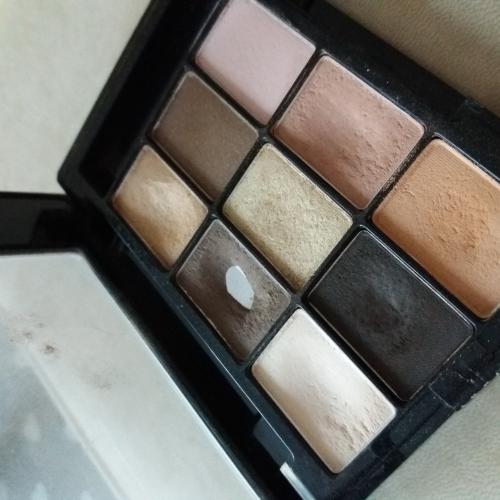 NYX Professional Makeup Love in Paris, Eyeshadow Palette (Paleta cieni do oczu) - opinie | zdjęcie do recenzji od dunianasia - 1