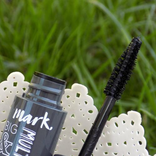 Avon Mark., Big & Multiplied Volume Mascara (Pogrubiający i rozdzielający tusz do rzęs) - opinie | zdjęcie do recenzji od ksanaru - 3