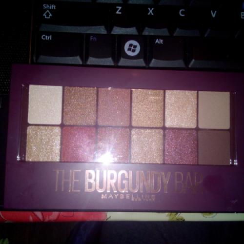 Maybelline New York The Burgundy Bar, Eyeshadow Palette (Paleta cieni do powiek) - opinie | zdjęcie do recenzji od paulina_lubomirska
