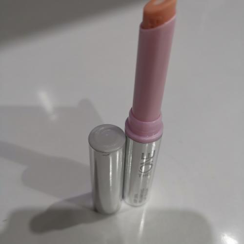Oriflame The ONE, Lip Spa (Błyszczyk powiększający usta) - opinie | zdjęcie do recenzji od IzabellaInez