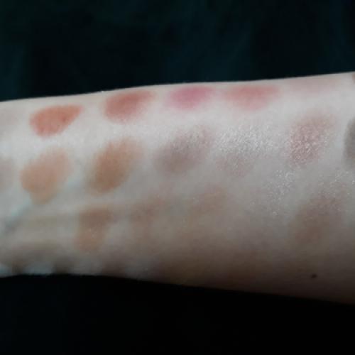 Revolution Beauty (Makeup Revolution) Flawless 3 Resurrection, Ultra 32 Eyeshadow Palette (Profesjonalna paleta 32 cieni do powiek) - opinie | zdjęcie do recenzji od dominika_dal - 6