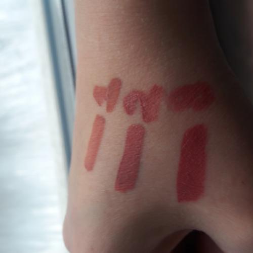 Deborah Fluid Velvet Mat Lipstick, Mat Effect Liquid Lipstick (Matowa pomadka w płynie) - opinie | zdjęcie do recenzji od kinguuula26