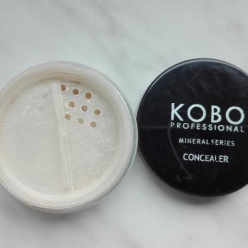 Kobo Professional Mineral Series, Concealer (Mineralny korektor sypki) - opinie | zdjęcie do recenzji od Pati___Czek