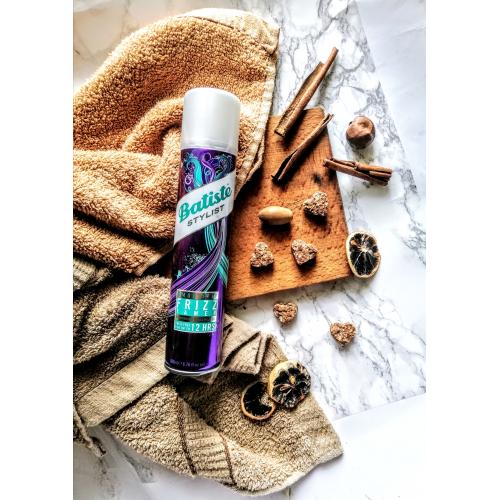 Batiste Stylist, Smooth It Frizz Tamer (Wygładzający spray przeciw puszeniu się włosów) - opinie | zdjęcie do recenzji od vivix9