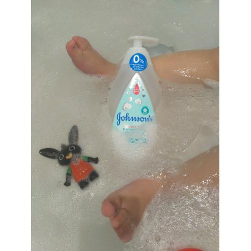 Johnson's Baby Cottontouch 2-in-1 Bath & Wash (Płyn do kąpieli i mycia ciała 2 w 1) - opinie | zdjęcie do recenzji od kingaxb