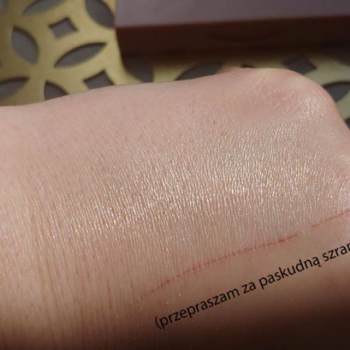 Lovely Gold Digger Highlighter (Złoty rozświetlacz do twarzy) - opinie | zdjęcie do recenzji od Bu_ka - 3