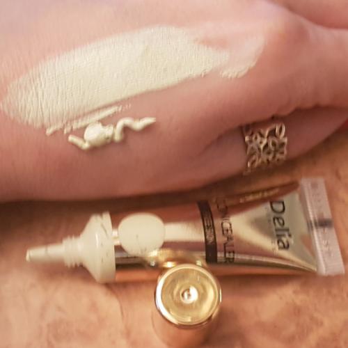 Delia Free Skin, Face Concealer Green Correcting (Zielony korektor do twarzy korygujący zaczerwienienia) - opinie | zdjęcie do recenzji od Iwona_C