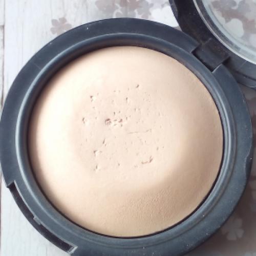 Wet n Wild Photo Focus, Pressed Powder (Puder prasowany) - opinie | zdjęcie do recenzji od bbozenka - 1