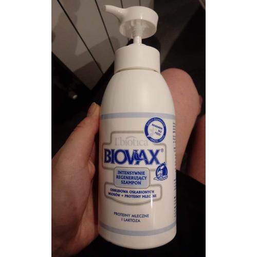 L'biotica Biovax Latte, Intensywnie regenerujący szampon odbudowa osłabionych włosów + proteiny mleczne - opinie | zdjęcie do recenzji od Under177