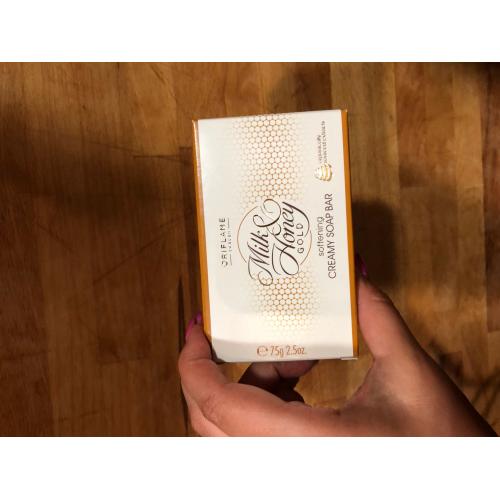 Oriflame Milk & Honey Gold, Creamy Soap Bar (Zmiękczające mydełko z ekstraktami z miodu i mleka (nowa wersja)) - opinie | zdjęcie do recenzji od Anieg - 2