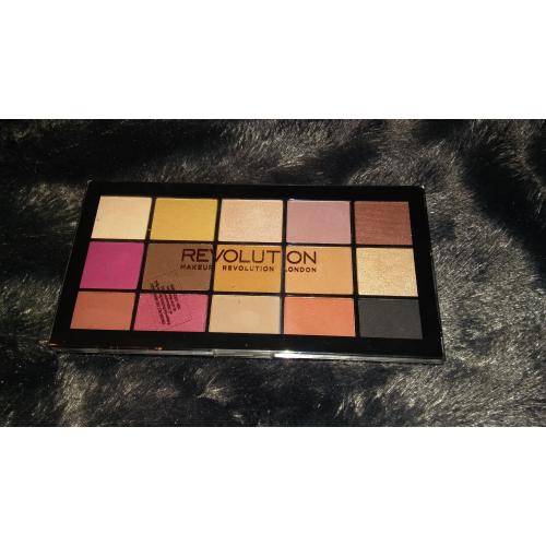 Revolution Beauty (Makeup Revolution) Re-Loaded, Iconic Vitality, Eyeshadow Palette (Paleta 15 cieni do powiek) - opinie | zdjęcie do recenzji od cryonyou2 - 1