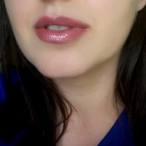 Dr Irena Eris Provoke, Bright Lipstick (Pomadka nabłyszczająca do ust) - opinie | zdjęcie do recenzji od *Cafe Latte*