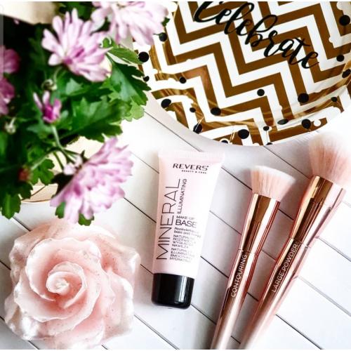 Revers Cosmetics Mineral, Illuminating Make Up Base (Baza pod makijaż rozświetlająca) - opinie | zdjęcie do recenzji od przegladkosmetyczki