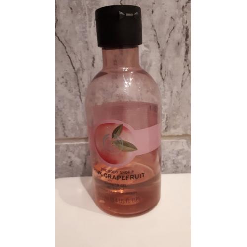 The Body Shop Pink Grapefruit, Shower Gel (Żel pod prysznic i do kąpieli) - opinie | zdjęcie do recenzji od magdalenka_mzk