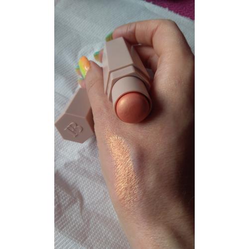 Fenty Beauty by Rihanna Match Stix Shimmer Skinstick (Rozświetlacz w sztyfcie) - opinie | zdjęcie do recenzji od Keisha