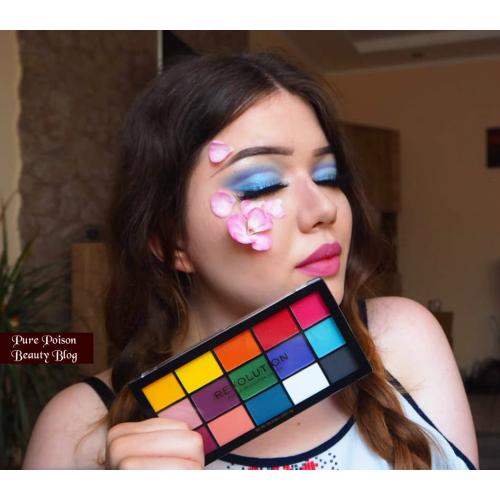 Revolution Beauty (Makeup Revolution) Reloaded Marvellous Mattes Eyeshadow Palette (Paletka 15 cieni do powiek) - opinie | zdjęcie do recenzji od julla007 - 1