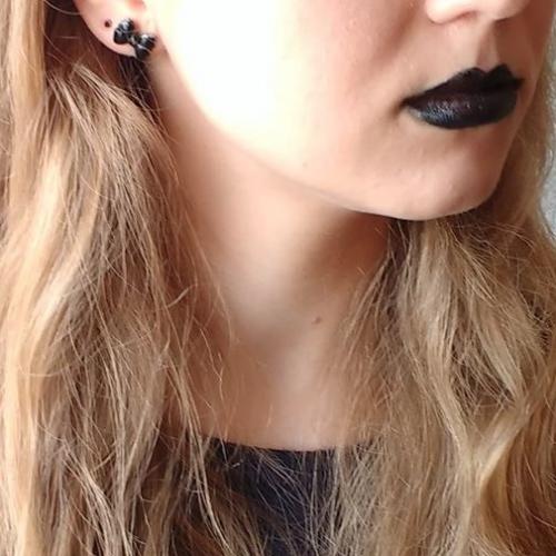 Maybelline New York Color Sensational, Loaded Bolds Lipstick (Pomadka do ust) - opinie | zdjęcie do recenzji od NeonAngel - 1