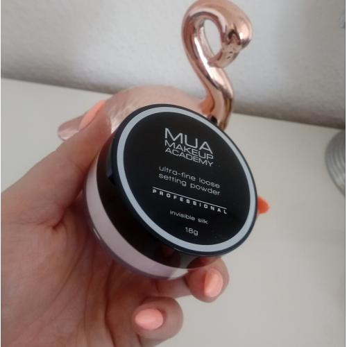 Make Up Academy (MUA) Translucent Ultra Fine Loose Powder (Transparentny puder sypki matujący) - opinie | zdjęcie do recenzji od redcarpet93 - 1