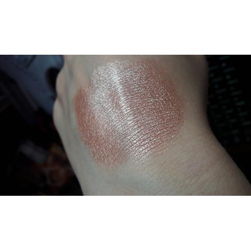 Avon Mark, Flashlight FX Illuminating Drops (Rozświetlacz do twarzy w płynie) - opinie | zdjęcie do recenzji od Barunia - 2