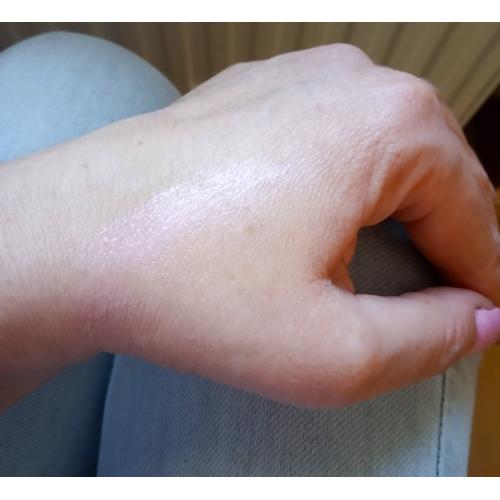 Maybelline New York Master Prime, Illuminating Primer with Micro-pearls (Rozświetlająca baza pod makijaż) - opinie | zdjęcie do recenzji od Eva0918 - 1