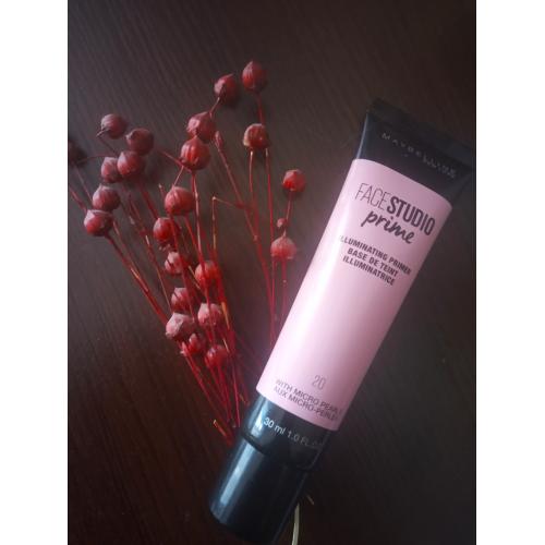 Maybelline New York Master Prime, Illuminating Primer with Micro-pearls (Rozświetlająca baza pod makijaż) - opinie | zdjęcie do recenzji od Eva0918 - 2