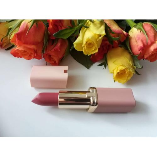 L'Oreal Paris Color Riche, Ultra-Matte Nude Lipstick (Matowa szminka do ust) - opinie | zdjęcie do recenzji od weroncia85 - 1