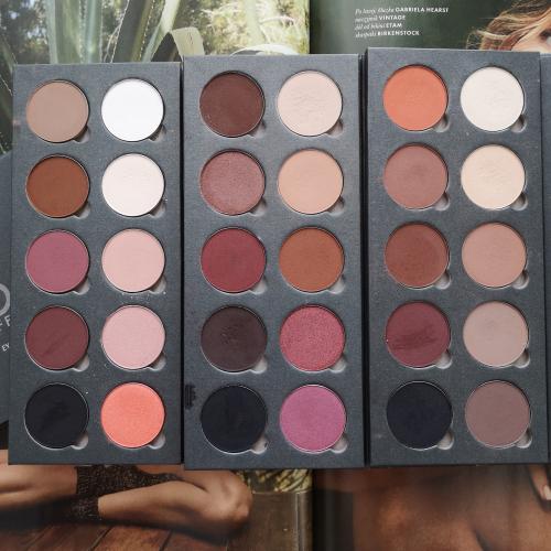 Kobo Professional 10x Eyeshadow Palette 01 Basic (Paleta 10 cieni do powiek) - opinie | zdjęcie do recenzji od Pheenomeenal