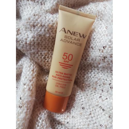 Avon Anew, Solar Advance, Ultra Matte Anti -Aging Sun Protection SPF 50 (Odmładzający ochronny krem do twarzy SPF 50) - opinie | zdjęcie do recenzji od Tinaaa1987 - 1