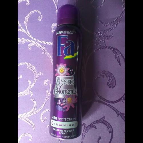 Fa Mystic Moments, Dezodorant w sprayu - opinie | zdjęcie do recenzji od Kamea2000