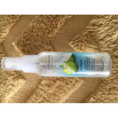 Avon Naturals, Coconut & Starfruit Scented Spritz (Mgiełka do ciała w prayu `Woda kokosowa i karambola`) - opinie | zdjęcie do recenzji od Karola010203