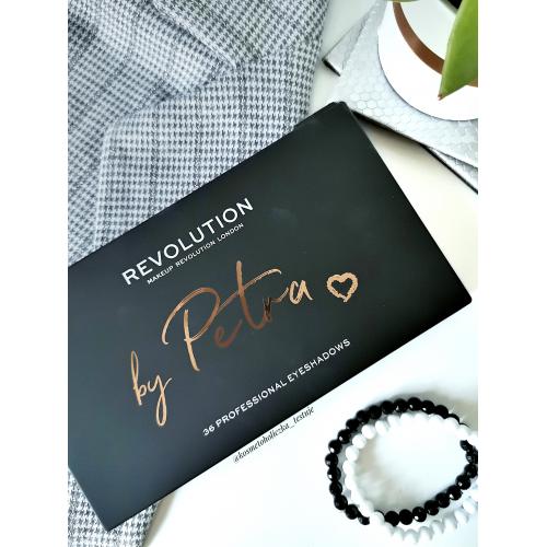Revolution Beauty (Makeup Revolution) Makeup Revolution x Petra, Eyeshadow Palette (Paleta 36 cieni do powiek) - opinie | zdjęcie do recenzji od kosmetoholiczka_testuje