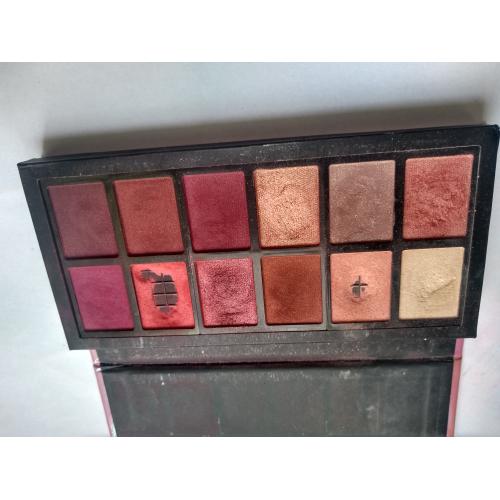 I Heart Revolution Angel Heart, Eyeshadow Palette (Paleta 12 cieni do powiek) - opinie | zdjęcie do recenzji od Kaja881112 - 1