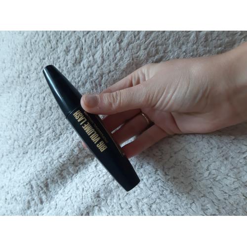 Eveline Cosmetics Big Volume Lash Professional Mascara (Pogrubiający tusz do rzęs) - opinie | zdjęcie do recenzji od Karolinaofficial1