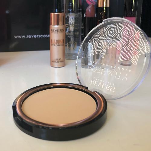Revers Cosmetics HD Beauty Matting Powder (Puder prasowany) - opinie | zdjęcie do recenzji od Agnieszka_mct