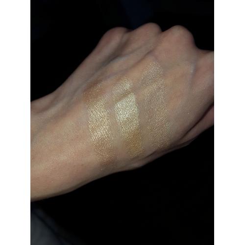 Maybelline New York Face Studio, Chrome Extreme Intense Metallic Highlighter (Rozświetlacz do twarzy) - opinie | zdjęcie do recenzji od Magic chocolate cookie - 2