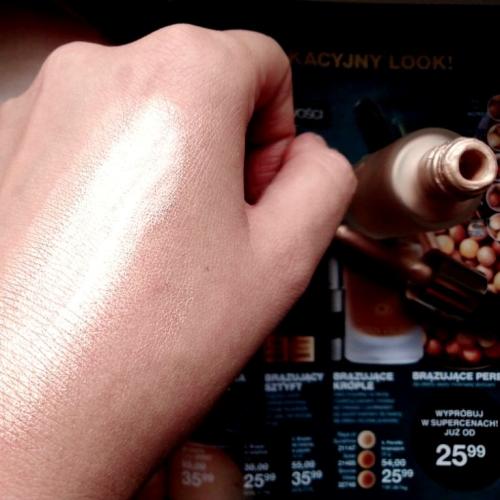 Avon Glow Drops, Bronze & Glow (Brązer do twarzy w płynie) - opinie | zdjęcie do recenzji od DianaB89
