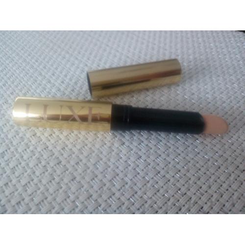 Avon Luxe, Concealer (Korektor w sztyfcie) - opinie | zdjęcie do recenzji od bibi0312