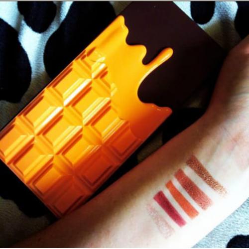I Heart Revolution Orange Chocolate Shadow Palette (Paleta 16 cieni do powiek) - opinie | zdjęcie do recenzji od moniazag