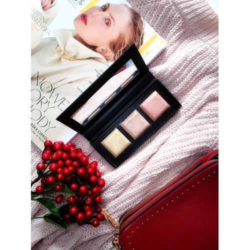 SinSkin Skin By Patricia Kazadi, Highlighter Palette Brownie Glamalicious (Paleta trzech wypiekanych rozświetlaczy) - opinie | zdjęcie do recenzji od kosmetoholiczka_testuje