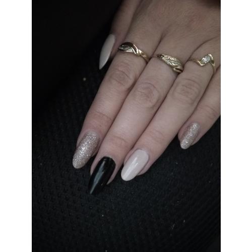 Avon Mark., Nail Style Studio, Mineral Crush Nail Enamel (Lakier do paznokci 3 D) - opinie | zdjęcie do recenzji od apodiss - 1
