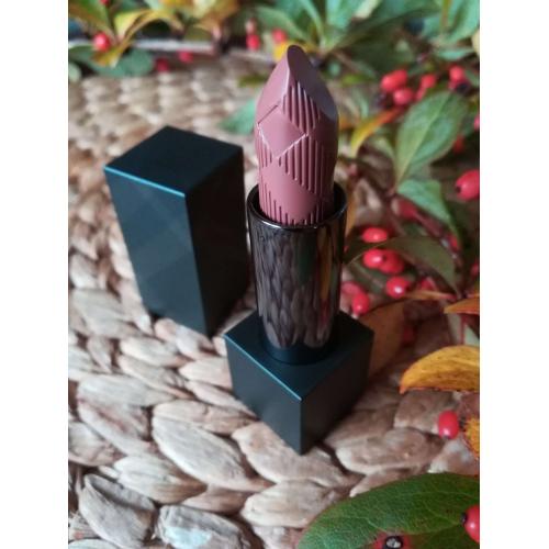 Burberry Lip Velvet, Long Lasting Matte Lip Colour (Pomadka do ust) - opinie | zdjęcie do recenzji od weroncia85 - 1