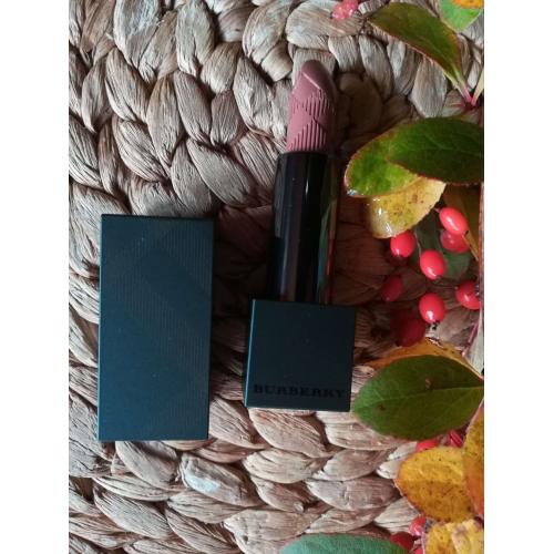 Burberry Lip Velvet, Long Lasting Matte Lip Colour (Pomadka do ust) - opinie | zdjęcie do recenzji od weroncia85 - 2