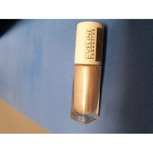 Eveline Cosmetics All in One, Cream Face Illuminator (Kremowy rozświetlacz do twarzy) - opinie | zdjęcie do recenzji od nirvana86 - 1