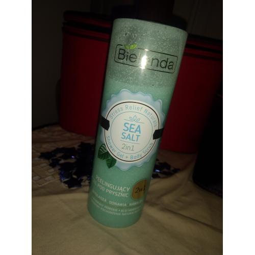 Bielenda Stress Relief Naturals, Peelingujący żel pod prysznic 2 w 1 `Sea Salt` - opinie | zdjęcie do recenzji od joaska1992