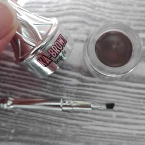 BeneFit ka-BROW! Cream-gel Brow Colour With Brush (Koloryzująca żelowa pomada do brwi) - opinie | zdjęcie do recenzji od pamnowa