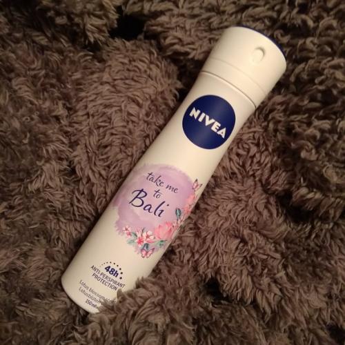Nivea Take me to Bali, Anti-perspirant 48h Protection (Antyperspirant w sprayu) - opinie | zdjęcie do recenzji od MoniaPasi