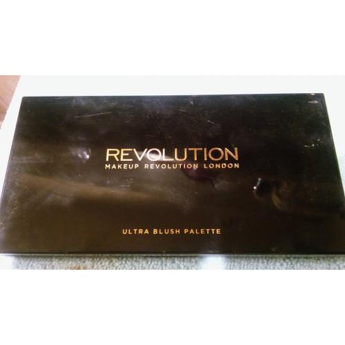 Revolution Beauty (Makeup Revolution) Hot Spice, Ultra Blush Palette (Paleta róży) - opinie | zdjęcie do recenzji od toanianieania - 1