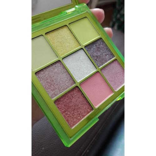 Huda Beauty Neon Obsessions, Neon Green Eyeshadow Palette (Paleta cieni do powiek) - opinie | zdjęcie do recenzji od pamnowa