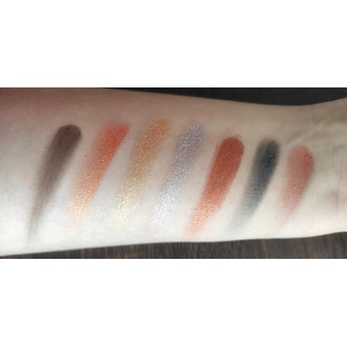 I Heart Revolution Tasty, Pizza Shadow Palette (Paleta 18 cieni do powiek) - opinie | zdjęcie do recenzji od niebieskajagoda - 3