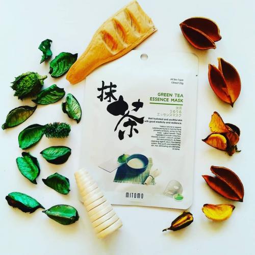 Mitomo Green Tea Essence Mask (Maska z wyciągiem z zielonej herbaty) - opinie | zdjęcie do recenzji od olaaniolek